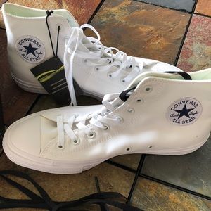 Brand new unisex chuck Taylor converse